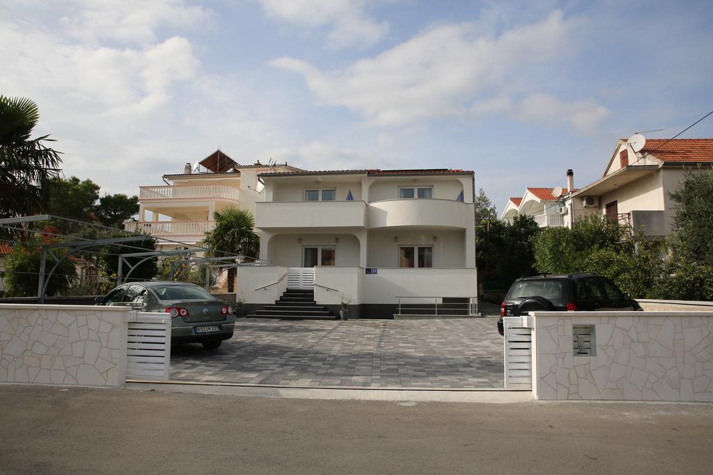 Apartments Gabrijel Vodice Bagian luar foto