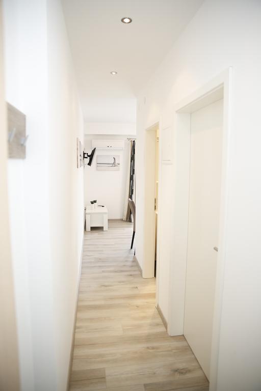 Apartments Gabrijel Vodice Bagian luar foto
