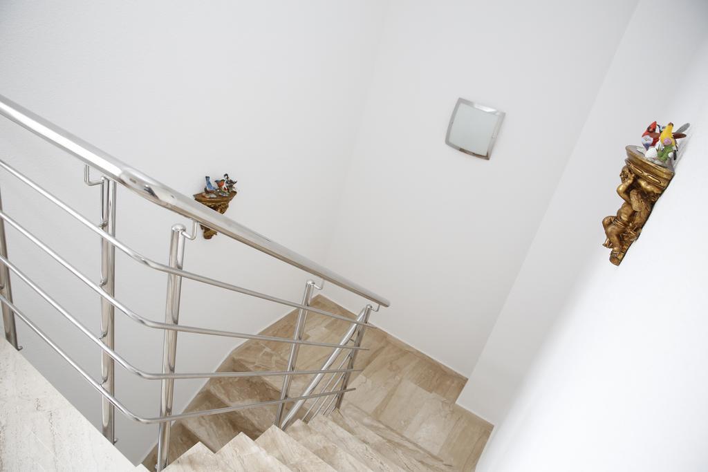 Apartments Gabrijel Vodice Bagian luar foto